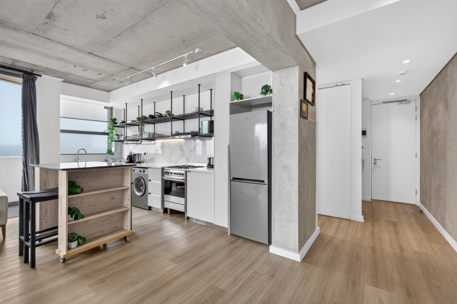 2 Bedroom Property for Sale in Sea Point Western Cape